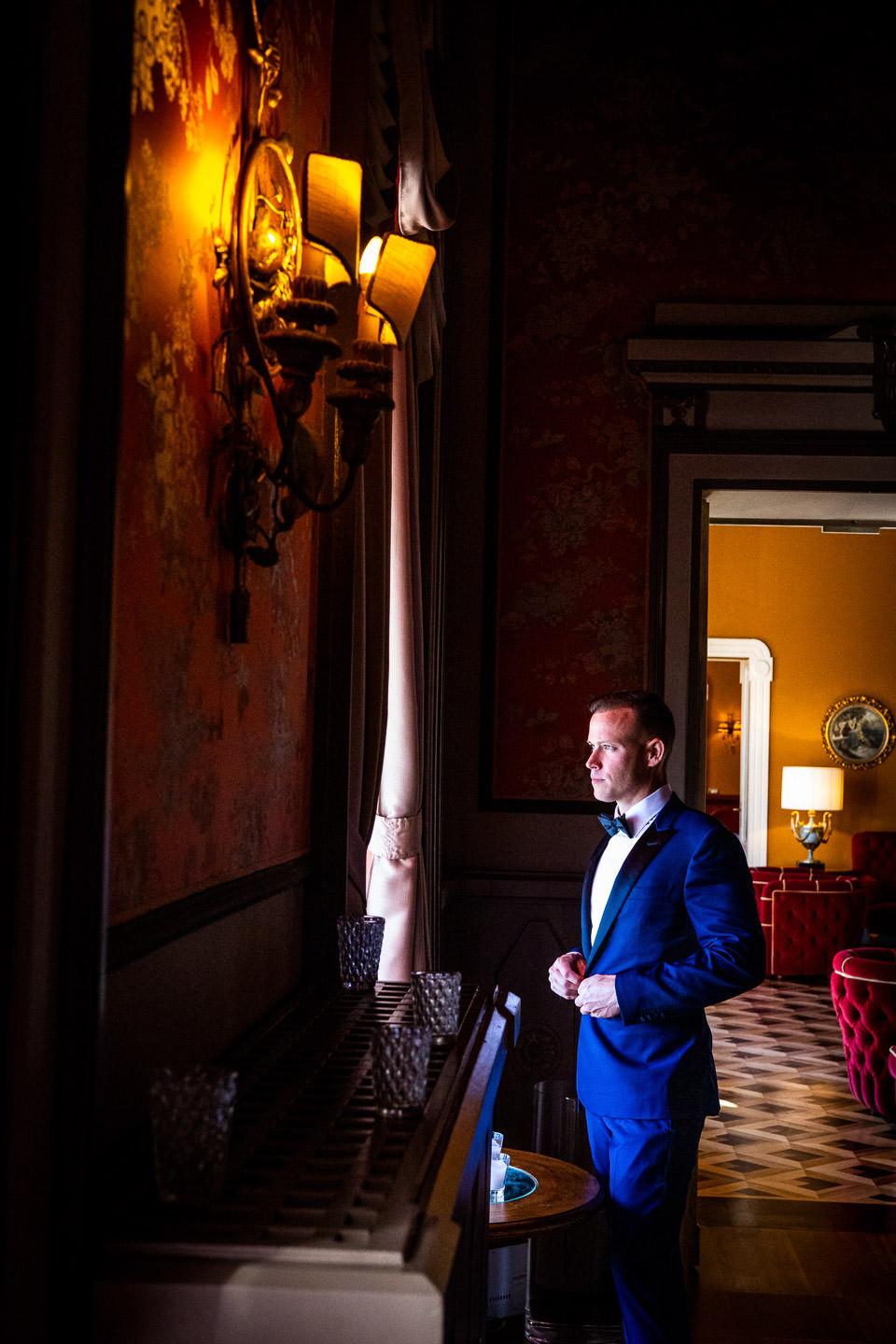 groom getting ready hotel tremezzo como